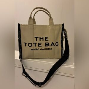 AUTHENTIC Marc Jacob’s tote bag